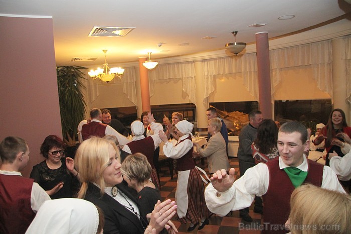 Latgales viesnīcas «Kolonna Hotel Rēzekne» restorāns «Rozalija» aicina uz lustīgajiem «Latgalīšu vokorim» - www.hotelkolonna.com Latgales viesnīcas «Kolonna Hotel Rēzekne» restorāns «Rozalija» aicina uz lustīgajiem «Latgalīšu vokorim» - www.hotelkolonna.com 88859