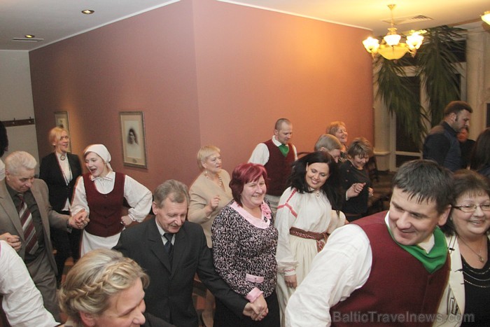 Latgales viesnīcas «Kolonna Hotel Rēzekne» restorāns «Rozalija» aicina uz lustīgajiem «Latgalīšu vokorim» - www.hotelkolonna.com Latgales viesnīcas «Kolonna Hotel Rēzekne» restorāns «Rozalija» aicina uz lustīgajiem «Latgalīšu vokorim» - www.hotelkolonna.com 88863