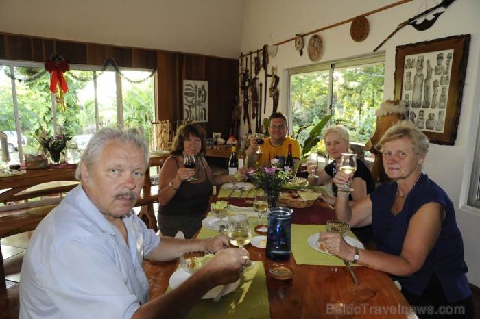 Vakariņas pēc garās dienas ekskursijas, baudām vietējās zivis- www.traveltime.lv 89445