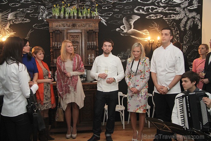 Restorānu tīkls «HEs Group» ar oficiālu pasākumu atver 6.03.2013 Rīgā jaunu restorānu-bistro «Priedaine» (Strēlnieku ielā 1A) - www.bistropriedaine.lv Restorānu tīkls «HEs Group» ar oficiālu pasākumu atver 6.03.2013 Rīgā jaunu restorānu-bistro «Priedaine» (Strēlnieku ielā 1A) - www.bistropriedaine.lv 89518