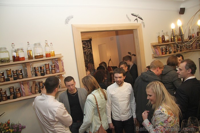 Restorānu tīkls «HEs Group» ar oficiālu pasākumu atver 6.03.2013 Rīgā jaunu restorānu-bistro «Priedaine» (Strēlnieku ielā 1A) - www.bistropriedaine.lv Restorānu tīkls «HEs Group» ar oficiālu pasākumu atver 6.03.2013 Rīgā jaunu restorānu-bistro «Priedaine» (Strēlnieku ielā 1A) - www.bistropriedaine.lv 89533