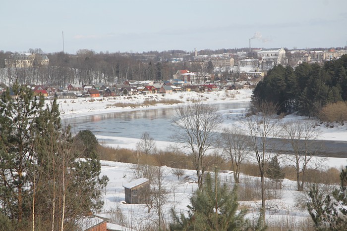 Daugava pie Krāsalavas ir jau labu laiku bez ledus, lai gan upe Daugavpils tuvumā ir vēl blīvā ledus slānī Daugava pie Krāsalavas ir jau labu laiku bez ledus, lai gan upe Daugavpils tuvumā ir vēl blīvā ledus slānī 90913