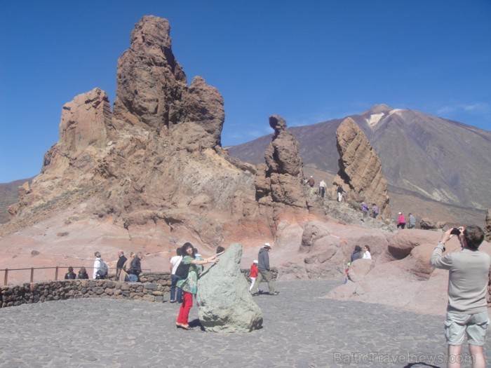 Tenerife. Teides nacionālais parks. Roques de Garcia- interesantie klints veidojumi.. Te tika filmēta Tenerife. Teides nacionālais parks. Roques de Garcia- interesantie klints veidojumi.. Te tika filmēta