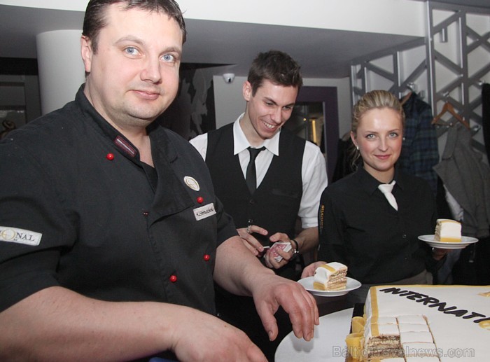 Rīgas restorāns «International SV» (Hospitāļu ielā 1) atzīmē viena gada jubileju - www.internationalsv.lv 91608