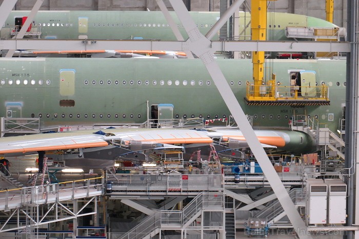 Francijas pilsēta Tulūza lepojas ne tikai ar kultūrvēsturisko mantojumu, bet arī ar Airbus lidmašīnām, kuras būvē tieši šajā pilsētā. Airbus rūpnīcu u Francijas pilsēta Tulūza lepojas ne tikai ar kultūrvēsturisko mantojumu, bet arī ar Airbus lidmašīnām, kuras būvē tieši šajā pilsētā. Airbus rūpnīcu u 93740