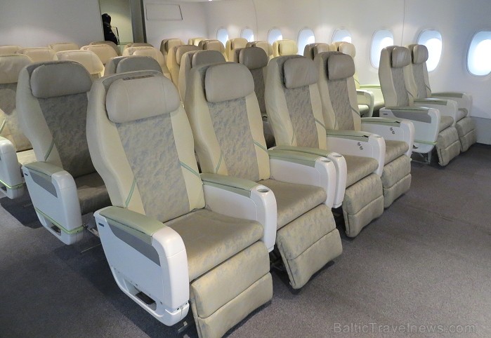 Francijas pilsēta Tulūza lepojas ne tikai ar kultūrvēsturisko mantojumu, bet arī ar Airbus lidmašīnām, kuras būvē tieši šajā pilsētā. Airbus rūpnīcu u Francijas pilsēta Tulūza lepojas ne tikai ar kultūrvēsturisko mantojumu, bet arī ar Airbus lidmašīnām, kuras būvē tieši šajā pilsētā. Airbus rūpnīcu u 93749
