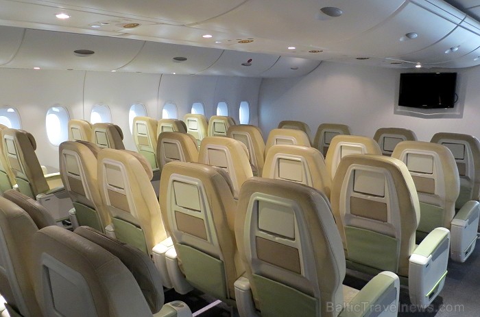 Francijas pilsēta Tulūza lepojas ne tikai ar kultūrvēsturisko mantojumu, bet arī ar Airbus lidmašīnām, kuras būvē tieši šajā pilsētā. Airbus rūpnīcu u Francijas pilsēta Tulūza lepojas ne tikai ar kultūrvēsturisko mantojumu, bet arī ar Airbus lidmašīnām, kuras būvē tieši šajā pilsētā. Airbus rūpnīcu u 93752