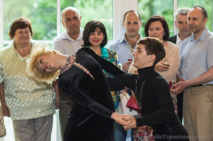 31.05.2013 ceļojumu aģentūras Maks īpašniece Larisa Kuzņecova sadarbības partneriem un draugiem prezentēja savu jauno īpašumu Ziemupes ciematā – muižu 31.05.2013 ceļojumu aģentūras Maks īpašniece Larisa Kuzņecova sadarbības partneriem un draugiem prezentēja savu jauno īpašumu Ziemupes ciematā – muižu 95497