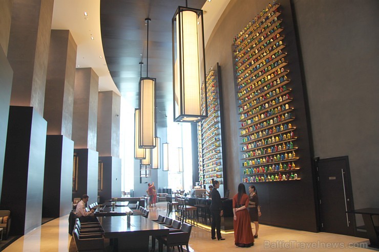 Travelnews.lv apmeklē pasaulē augstāko viesnīcu JW Marriott Marquis Hotel Dubai. Foto sponsors: www.goadventure.lv 95710