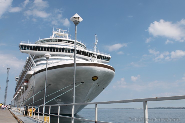 Dream Voyage kruīza kuģis Emerald Princess 5* LUX pietauvojies Igaunijas galvaspilsētas Tallinas ostā. Dream Voyage kruīza kuģis Emerald Princess 5* LUX pietauvojies Igaunijas galvaspilsētas Tallinas ostā. 96562