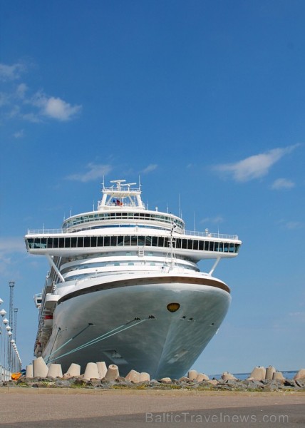 Emerald Princess 5* LUX ir viens no premium klases laineriem, kas izmēru ziņā ir otrs lielākais Princess kuģu flotē. Emerald Princess 5* LUX ir viens no premium klases laineriem, kas izmēru ziņā ir otrs lielākais Princess kuģu flotē. 96563