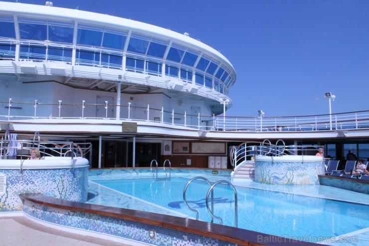 Emerald Princess 5* LUX ir viens no premium klases laineriem, kas izmēru ziņā ir otrs lielākais Princess kuģu flotē. Vairāk informācijas - www.breeze Emerald Princess 5* LUX ir viens no premium klases laineriem, kas izmēru ziņā ir otrs lielākais Princess kuģu flotē. Vairāk informācijas - www.breeze 96587