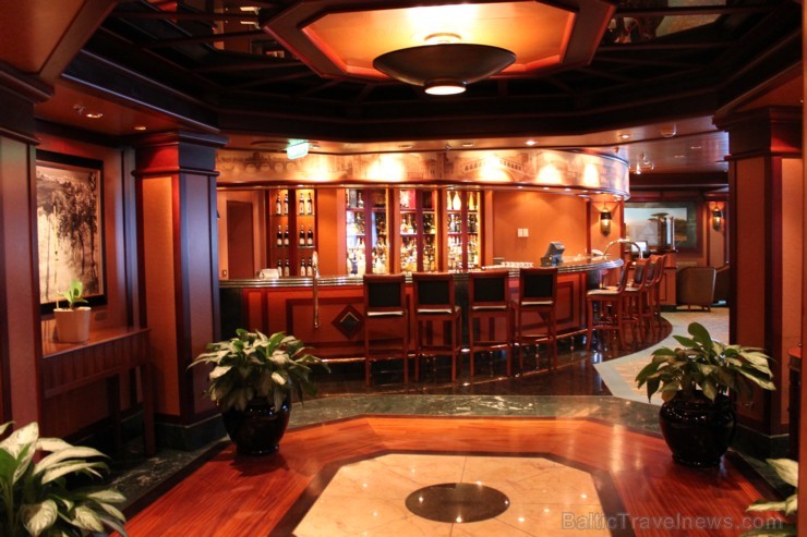 Emerald Princess 5* LUX ir viens no premium klases laineriem, kas izmēru ziņā ir otrs lielākais Princess kuģu flotē. Vairāk informācijas - www.breeze Emerald Princess 5* LUX ir viens no premium klases laineriem, kas izmēru ziņā ir otrs lielākais Princess kuģu flotē. Vairāk informācijas - www.breeze 96594