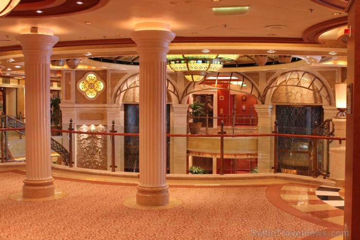 Emerald Princess 5* LUX ir viens no premium klases  laineriem, kas izmēru ziņā ir otrs lielākais Princess kuģu flotē. Vairāk informācijas - www.breeze 96598