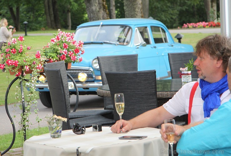 No 25. – 27. jūlijam (2013) tiek aizvadīts 5. Jubilejas Dikļu pils Retro rallijs. Foto sponsors: www.diklupils.lv No 25. – 27. jūlijam (2013) tiek aizvadīts 5. Jubilejas Dikļu pils Retro rallijs. Foto sponsors: www.diklupils.lv 101586