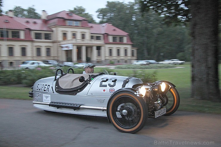 No 25. – 27. jūlijam (2013) tiek aizvadīts 5. Jubilejas Dikļu pils Retro rallijs. Foto sponsors: www.diklupils.lv No 25. – 27. jūlijam (2013) tiek aizvadīts 5. Jubilejas Dikļu pils Retro rallijs. Foto sponsors: www.diklupils.lv 101616