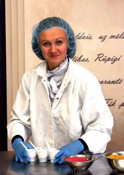 Apmeklējot šokolādes muzeju varēsiet aktīvi piedalīties izziņas procesā, noskatoties vēsturisko filmu par šokolādes ražošanas un tapšanas procesu. Un, Apmeklējot šokolādes muzeju varēsiet aktīvi piedalīties izziņas procesā, noskatoties vēsturisko filmu par šokolādes ražošanas un tapšanas procesu. Un, 102638