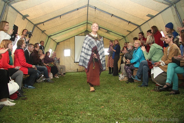 Latgaļu vārda svētki Āraišu ezerpilī 21.09.2013 - www.tourism.cesis.lv 106346