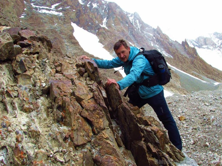 Neesmu īsti pārliecināts vai esmu pirmais latvietis, kas nokļuvis K2 bāzes nometnē, vismaz neatradu nevienu bildi un ierakstu par to, bet par vienu ga Neesmu īsti pārliecināts vai esmu pirmais latvietis, kas nokļuvis K2 bāzes nometnē, vismaz neatradu nevienu bildi un ierakstu par to, bet par vienu ga 107092