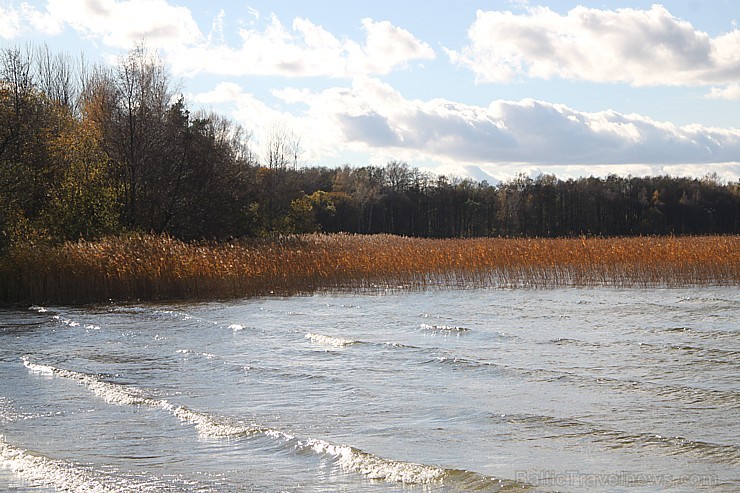 Rudens izglezno Latgali - Krāslavas novads - Sivera ezers, kas ir devītais lielākais Latvijā. Foto sponsors: www.Sirsnigi.lv Rudens izglezno Latgali - Krāslavas novads - Sivera ezers, kas ir devītais lielākais Latvijā. Foto sponsors: www.Sirsnigi.lv 107852