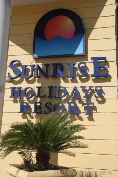 Travelnews.lv dzīvo un iepazīst Hurgadas viesnīcu «SunrisE Holidays Resort». Vairāk informācijas par ceļojumiem uz Ēģipti - www.goadventure.lv Travelnews.lv dzīvo un iepazīst Hurgadas viesnīcu «SunrisE Holidays Resort». Vairāk informācijas par ceļojumiem uz Ēģipti - www.goadventure.lv 110646