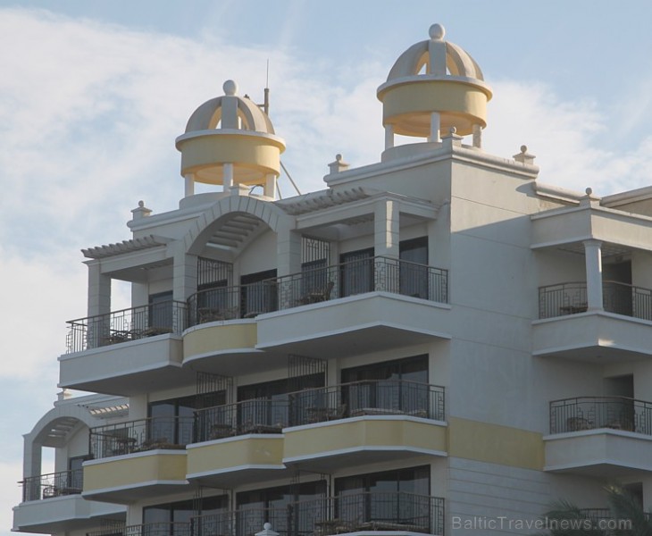 Travelnews.lv dzīvo un iepazīst Hurgadas viesnīcu «SunrisE Holidays Resort». Vairāk informācijas par ceļojumiem uz Ēģipti - www.goadventure.lv Travelnews.lv dzīvo un iepazīst Hurgadas viesnīcu «SunrisE Holidays Resort». Vairāk informācijas par ceļojumiem uz Ēģipti - www.goadventure.lv 110649