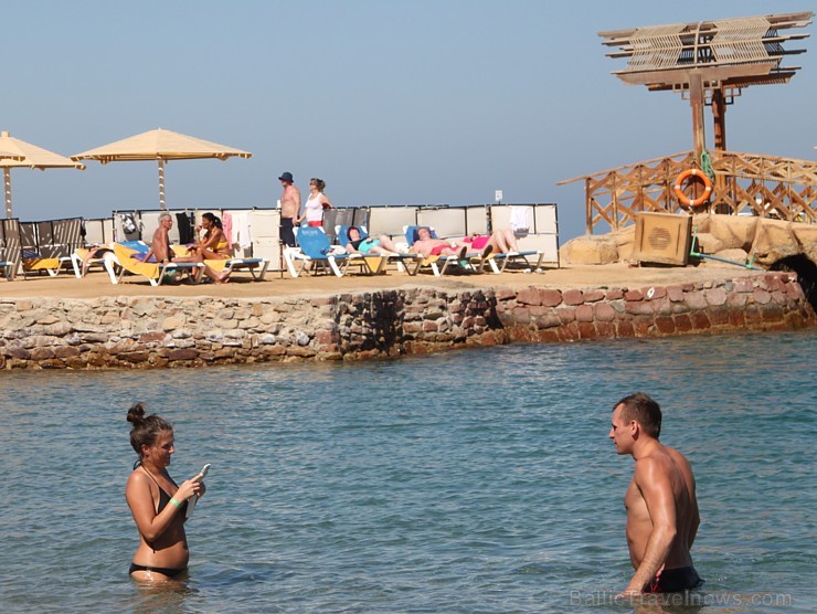 Travelnews.lv dzīvo un iepazīst Hurgadas viesnīcu «SunrisE Holidays Resort». Vairāk informācijas par ceļojumiem uz Ēģipti - www.goadventure.lv Travelnews.lv dzīvo un iepazīst Hurgadas viesnīcu «SunrisE Holidays Resort». Vairāk informācijas par ceļojumiem uz Ēģipti - www.goadventure.lv 110653