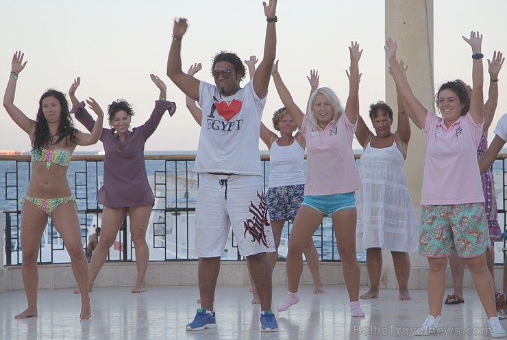Travelnews.lv dzīvo un iepazīst Hurgadas viesnīcu «SunrisE Holidays Resort». Vairāk informācijas par ceļojumiem uz Ēģipti - www.goadventure.lv Travelnews.lv dzīvo un iepazīst Hurgadas viesnīcu «SunrisE Holidays Resort». Vairāk informācijas par ceļojumiem uz Ēģipti - www.goadventure.lv 110680
