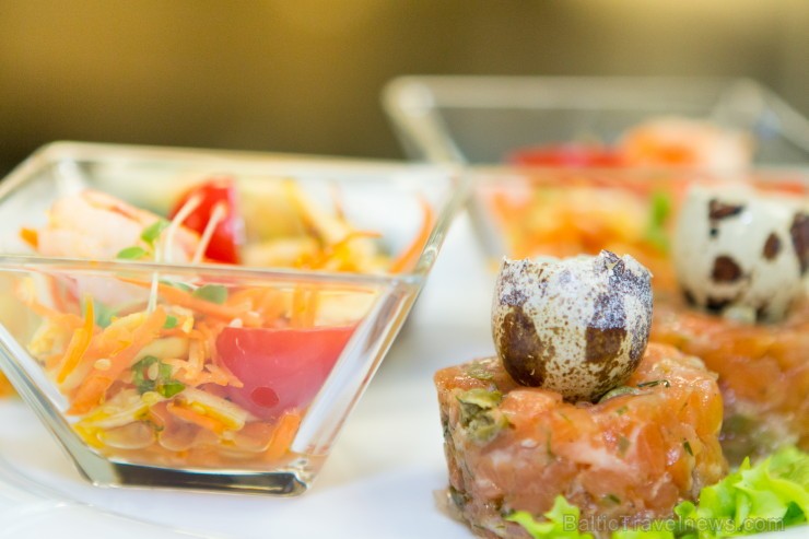 Katru svētdienu no pulksten 12:00 līdz 17:00 elegantajā restorānā Caviar Club notiek vēlās brokastis, kas ir šīs sezonas jaunums viesnīcā Baltic Beach Katru svētdienu no pulksten 12:00 līdz 17:00 elegantajā restorānā Caviar Club notiek vēlās brokastis, kas ir šīs sezonas jaunums viesnīcā Baltic Beach 113827