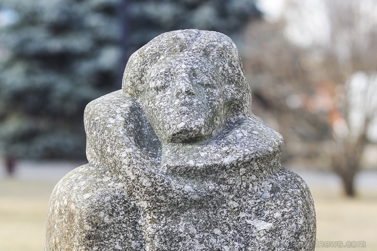 Skulptūru dārzs Daugavpilī ir jauka pastaigu un atpūtas vieta 117156