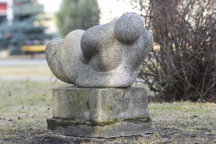 Skulptūru dārzs Daugavpilī ir jauka pastaigu un atpūtas vieta 117161
