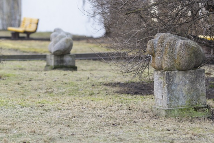 Skulptūru dārzs Daugavpilī ir jauka pastaigu un atpūtas vieta 117165