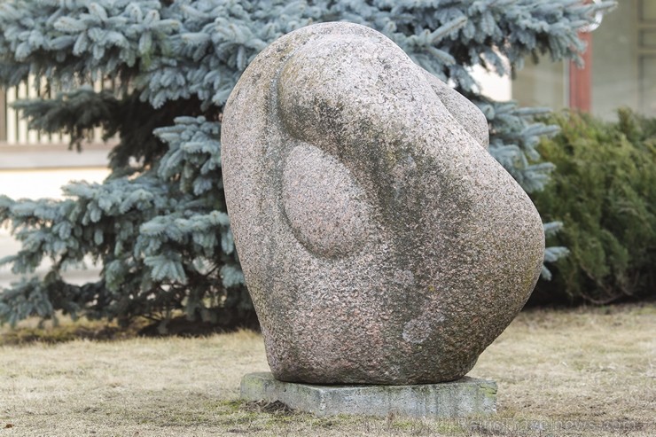 Skulptūru dārzs Daugavpilī ir jauka pastaigu un atpūtas vieta 117166