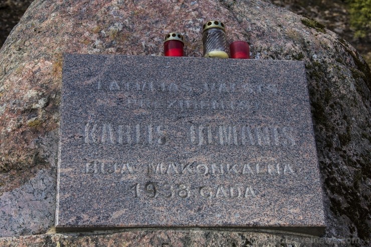 Kalna pakājē atklāta piemiņas plāksne par godu Latvijas pirmās brīvvalsts prezidenta Kārļa Ulmaņa apmeklējumam 1938. gadā viņa Latgales vizītes laikā Kalna pakājē atklāta piemiņas plāksne par godu Latvijas pirmās brīvvalsts prezidenta Kārļa Ulmaņa apmeklējumam 1938. gadā viņa Latgales vizītes laikā 118478