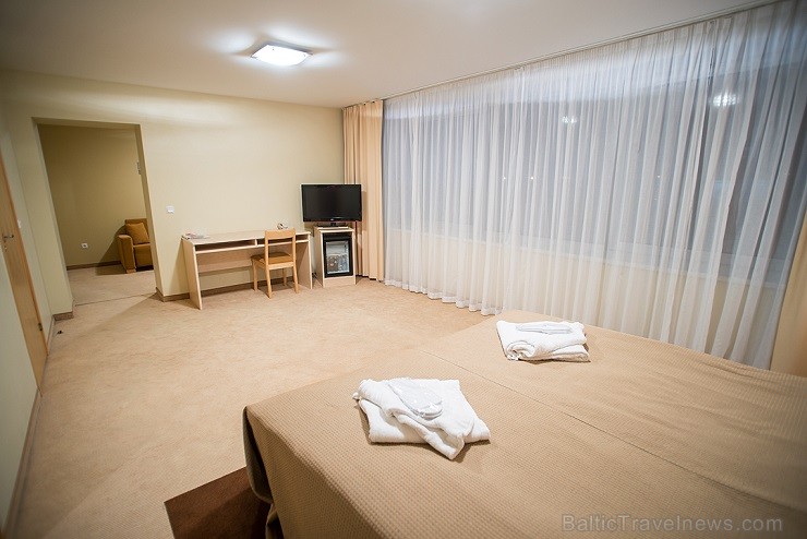 Daugavpils viesnīca Park Hotel Latgola ir piemērota ne tikai biznesa klientiem, bet arī romantiskai atpūtai. Vairāk informācijas - www.hotellatgola.lv Daugavpils viesnīca Park Hotel Latgola ir piemērota ne tikai biznesa klientiem, bet arī romantiskai atpūtai. Vairāk informācijas - www.hotellatgola.lv 118614