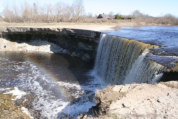 Jägala ūdenskritums ir aptuveni 8 metrus augsts - www.visitestonia.com 119556