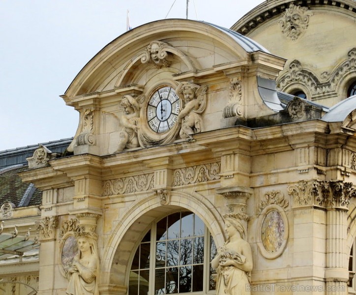 Slavenā Francijas kūrortpilsēta Vichy piedāvā ceļotājiem atveseļošanās ūdens kūres www.vichy-tourisme.com 120043