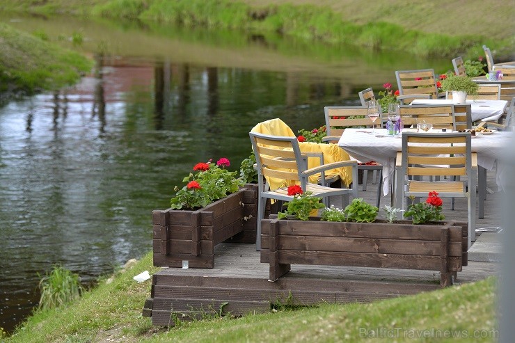 29. maija vakarā viesnīcas KOLONNA Hotel Rēzekne restorānā ROZALIJA notika vasaras terases atklāšanas svinības - www.hotelkolonna.com 29. maija vakarā viesnīcas KOLONNA Hotel Rēzekne restorānā ROZALIJA notika vasaras terases atklāšanas svinības - www.hotelkolonna.com 124012