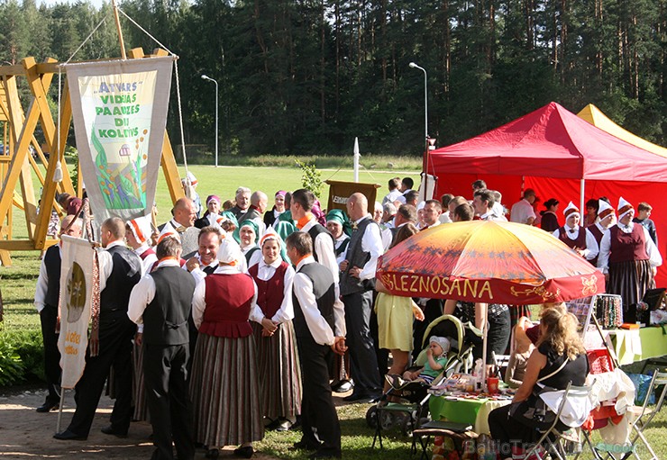 28. jūnijā Salas novada Sēlpils pagasta Zvejnieklīcī norisinājās visu Sēlijas novadu (Jaunjelgavas, Viesītes, Salas, Jēkabpils, Neretas, Aknīstes, Ilū 28. jūnijā Salas novada Sēlpils pagasta Zvejnieklīcī norisinājās visu Sēlijas novadu (Jaunjelgavas, Viesītes, Salas, Jēkabpils, Neretas, Aknīstes, Ilū 126422
