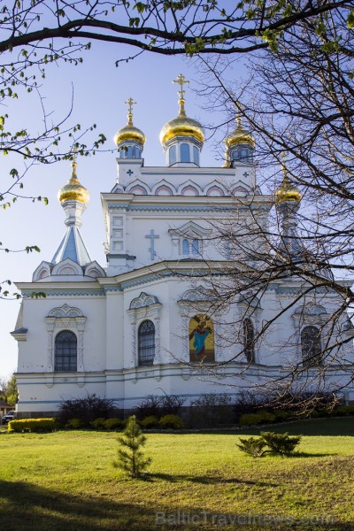 Daugavpils Svētā Borisa un Svētā Gļeba pareizticīgo katedrāle uzcelta laikā no 1904. līdz 1905. gadam. Viena no nedaudzām baznīcām Latvijā, kas būvēta Daugavpils Svētā Borisa un Svētā Gļeba pareizticīgo katedrāle uzcelta laikā no 1904. līdz 1905. gadam. Viena no nedaudzām baznīcām Latvijā, kas būvēta 128232