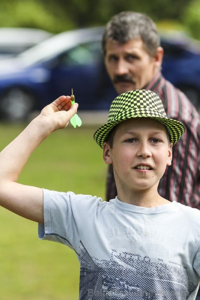 19. jūlijā Neretas novada svētku laikā, ģimenes varēja piedalīties Ģimeņu sporta festivālā, kur katra - gan liela, gan maza sportot griboša ģimene iz 19. jūlijā Neretas novada svētku laikā, ģimenes varēja piedalīties Ģimeņu sporta festivālā, kur katra - gan liela, gan maza sportot griboša ģimene iz 128562