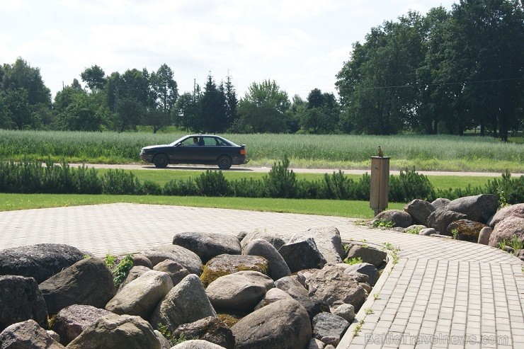 Brīvdienu māju komplekss Ūdensdzirnas atrodas Salas novada Biržos, nodrošinot ceļotājus ar nakšņošanas, ēdināšanas, izklaides un atpūtas pakalpojumiem Brīvdienu māju komplekss Ūdensdzirnas atrodas Salas novada Biržos, nodrošinot ceļotājus ar nakšņošanas, ēdināšanas, izklaides un atpūtas pakalpojumiem 128794