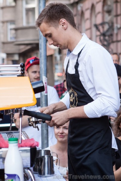 Pie Innocent Cafe (Blaumaņu ielā 34, Rīga) norisinājušās pirmās «Cappuccino cīņas 2014», ko rīkoja Innocent Cafe kolektīvs Pie Innocent Cafe (Blaumaņu ielā 34, Rīga) norisinājušās pirmās «Cappuccino cīņas 2014», ko rīkoja Innocent Cafe kolektīvs 129208