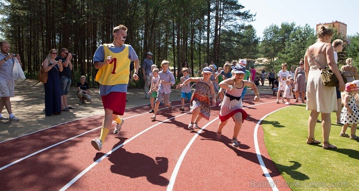 26.07.2014 Pērnavā tika atklāts Igaunijā lielākais tematiskais parks visai ģimenei «Lotes zemes tematiskais parks» 26.07.2014 Pērnavā tika atklāts Igaunijā lielākais tematiskais parks visai ģimenei «Lotes zemes tematiskais parks» 129556