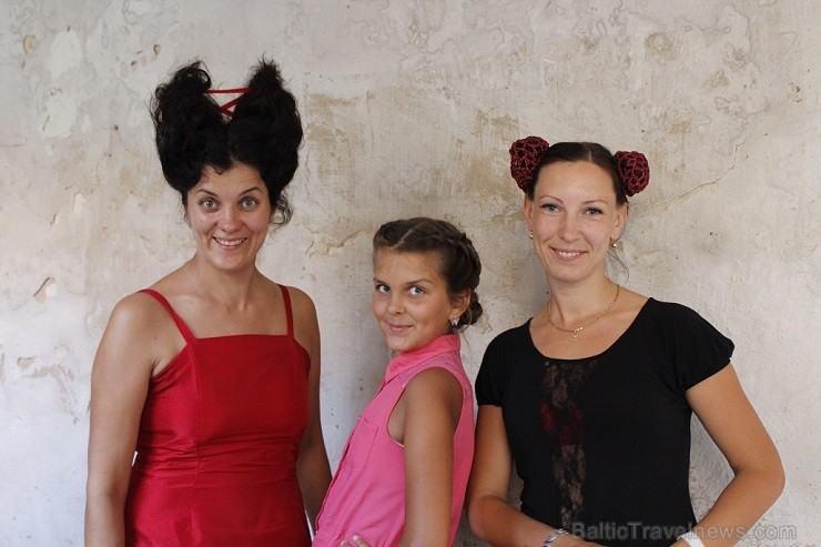 09.08.2014 Jaunpils pilī norisinājās Viduslaiku svētki, kuros satikās pagātne un nākotne, zūdot laika robežām - www.jaunpilspils.lv 09.08.2014 Jaunpils pilī norisinājās Viduslaiku svētki, kuros satikās pagātne un nākotne, zūdot laika robežām - www.jaunpilspils.lv 131226