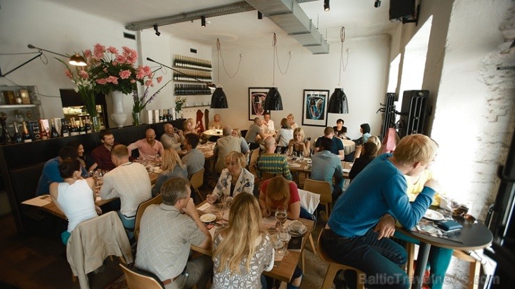 24.08.2014 Vīna Studijā (Elizabetes iela 10, Rīga) notikusi «Klientu diena» un sešu gadu jubilejas svinības - www.vinastudija.lv 24.08.2014 Vīna Studijā (Elizabetes iela 10, Rīga) notikusi «Klientu diena» un sešu gadu jubilejas svinības - www.vinastudija.lv 132132