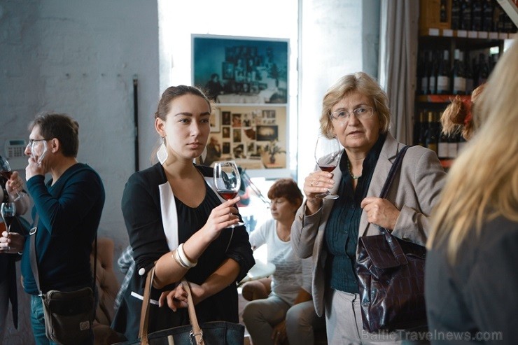 24.08.2014 Vīna Studijā (Elizabetes iela 10, Rīga) notikusi «Klientu diena» un sešu gadu jubilejas svinības - www.vinastudija.lv 24.08.2014 Vīna Studijā (Elizabetes iela 10, Rīga) notikusi «Klientu diena» un sešu gadu jubilejas svinības - www.vinastudija.lv 132135