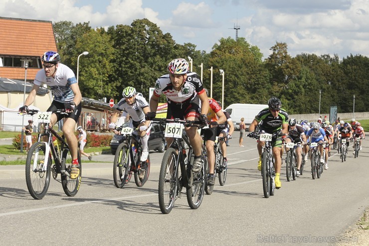 24. Latvijas riteņbraucēju Vienības brauciens Siguldā pulcē vairāk nekā 4000 dalībniekus (2. daļa) 24. Latvijas riteņbraucēju Vienības brauciens Siguldā pulcē vairāk nekā 4000 dalībniekus (2. daļa) 133333