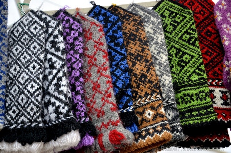 Sestdien, 11.oktobrī, Valmierā tika aizvadīts tradicionālais Simjūda gadatirgus. Šogad tas bija īpaši apmeklēts un priecēja kā pircējus, tā pārdevējus 136137