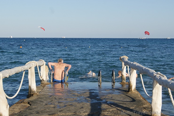 Travelnews.lv redakcija 2015. gada pirmās dienas pavadīja Ēģiptes kūrortos Hurgada un El Guna. Šoreiz ceļojām kopā ar tūroperatoru Novatours (www.nova Travelnews.lv redakcija 2015. gada pirmās dienas pavadīja Ēģiptes kūrortos Hurgada un El Guna. Šoreiz ceļojām kopā ar tūroperatoru Novatours (www.nova 141211